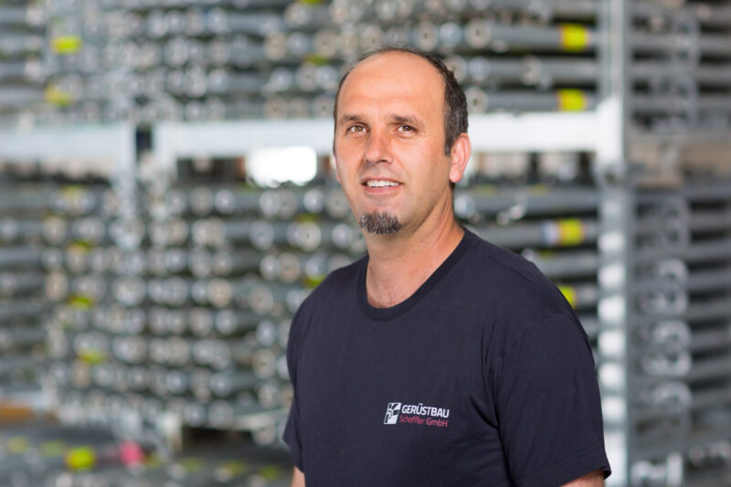 Gazmen Orllati, Bauleiter